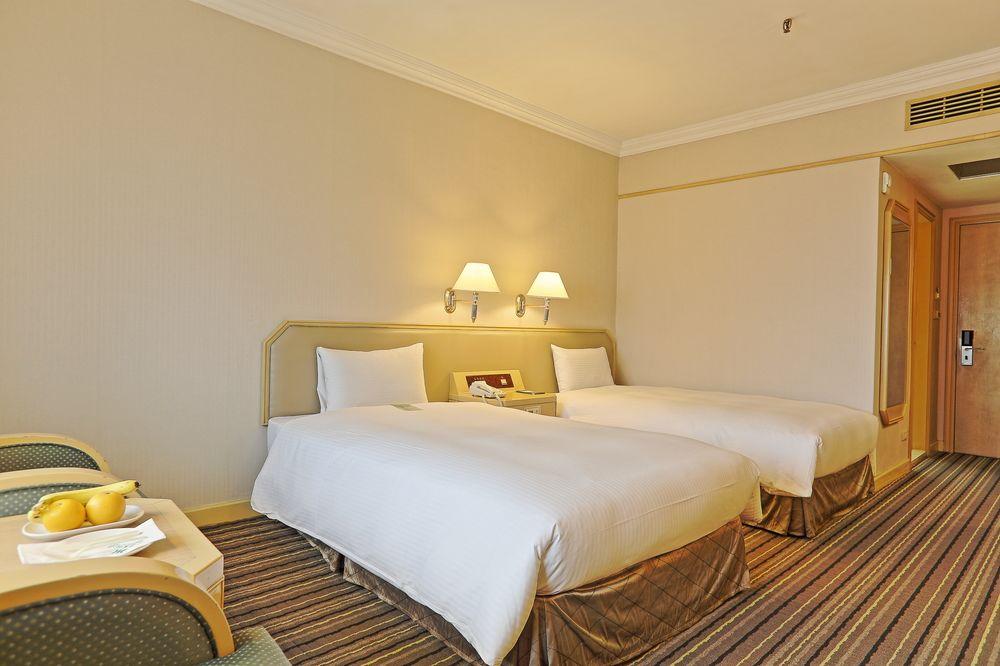 Santos Hotel Tajpej Buitenkant foto