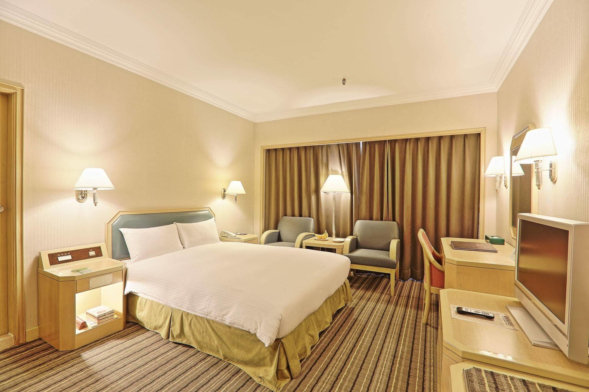 Santos Hotel Tajpej Buitenkant foto